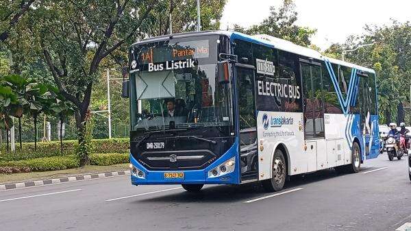 Transjakarta Alihkan Sejumlah Rute Imbas Demo Mahasiswa, Ini Daftarnya Transjakarta Alihkan Sejumlah Rute Imbas Demo Mahasiswa, Ini Daftarnya