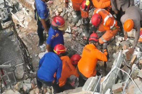 Korban Terakhir Ledakan Gas di Rumah Mewah di Medan Ditemukan Meninggal, Operasi SAR Ditutup Korban Terakhir Ledakan Gas di Rumah Mewah di Medan Ditemukan Meninggal, Operasi SAR Ditutup