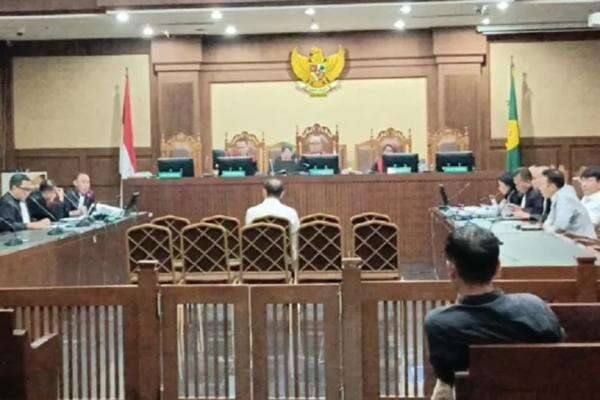 Berkas Perkara 3 Pejabat Bea Cukai Dilimpahkan ke Pengadilan, Segera Disidang Berkas Perkara 3 Pejabat Bea Cukai Dilimpahkan ke Pengadilan, Segera Disidang