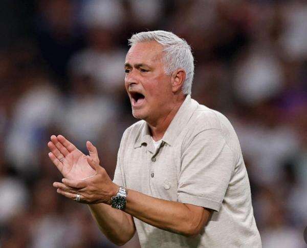 Lionel Messi Pensiun dari Timnas Argentina, Mourinho: Copa America dan Piala Dunia Tak Akan Lagi Sama Lionel Messi Pensiun dari Timnas Argentina, Mourinho: Copa America dan Piala Dunia Tak Akan Lagi Sama
