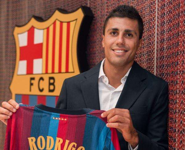 Blak-blakan, Rodri Akui Lakukan Telepon Rahasia dengan Jose Mourinho Sebelum Gabung Barcelona Blak-blakan, Rodri Akui Lakukan Telepon Rahasia dengan Jose Mourinho Sebelum Gabung Barcelona
