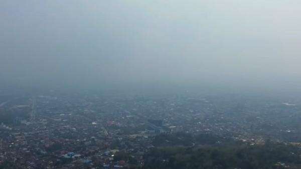 Dampak Kabut Asap Karhutla, Siswa di Kendari PJJ hingga 23 Oktober Dampak Kabut Asap Karhutla, Siswa di Kendari PJJ hingga 23 Oktober