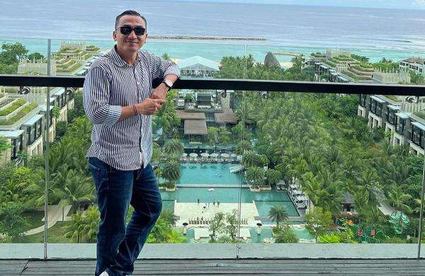 Rico Ceper Sudah Anggap Haji Bolot Ayah Sendiri: Saya Main Bola Depan Rumahnya Rico Ceper Sudah Anggap Haji Bolot Ayah Sendiri: Saya Main Bola Depan Rumahnya