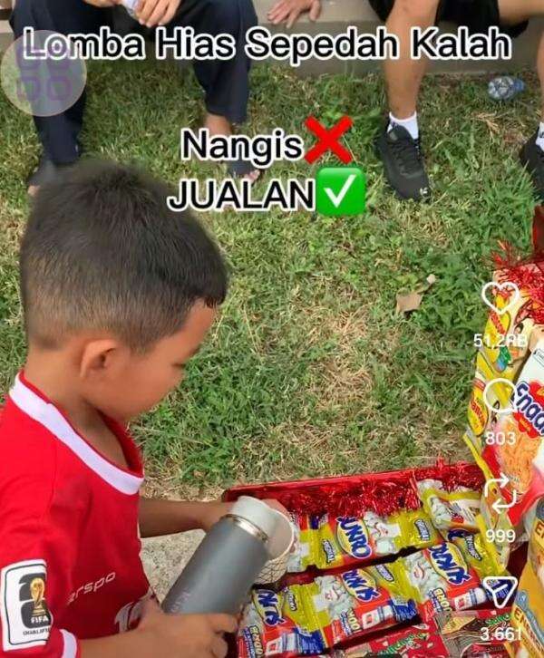Viral! Kalah Lomba Sepeda Hias, Anak Ini Malah Jualan Kopi Keliling, Sikapnya Menuai Pujian Viral! Kalah Lomba Sepeda Hias, Anak Ini Malah Jualan Kopi Keliling, Sikapnya Menuai Pujian
