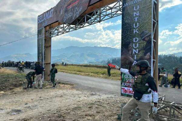 8 Selongsong Peluru Kaliber 5,56 mm Disita dari TKP Penembakan Festival Lembah Baliem 8 Selongsong Peluru Kaliber 5,56 mm Disita dari TKP Penembakan Festival Lembah Baliem
