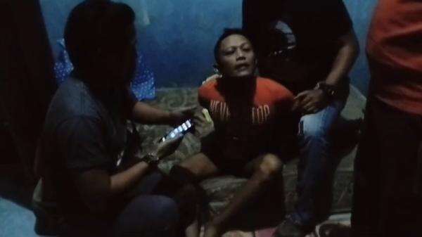 Kenalan di Facebook, Residivis asal Banjarnegara Tipu 15 Wanita dan Bawa Kabur Motor Korban Kenalan di Facebook, Residivis asal Banjarnegara Tipu 15 Wanita dan Bawa Kabur Motor Korban