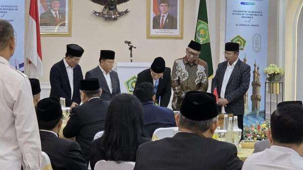 Peran Atase Pendidikan dan Kebudayaan KBRI Kairo dalam Terwujudnya Penandatangan MoU antara Al-Azhar dengan Kemenag Peran Atase Pendidikan dan Kebudayaan KBRI Kairo dalam Terwujudnya Penandatangan MoU antara Al-Azhar dengan Kemenag