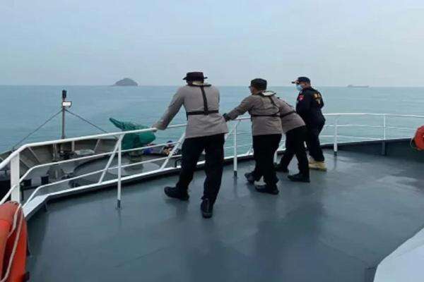 Hari ke-8 Pencarian 5 Jurnalis Hilang, Tim SAR Sisir Daratan Pulau Sertung, Rakata dan Panjang Hari ke-8 Pencarian 5 Jurnalis Hilang, Tim SAR Sisir Daratan Pulau Sertung, Rakata dan Panjang