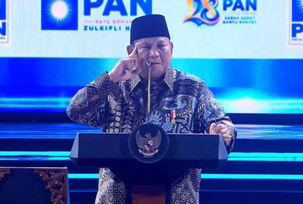 Prabowo Ungkap Alasan Pilih Pidato Tak Pakai Teks: Aku Suka Bicara Apa Adanya Prabowo Ungkap Alasan Pilih Pidato Tak Pakai Teks: Aku Suka Bicara Apa Adanya