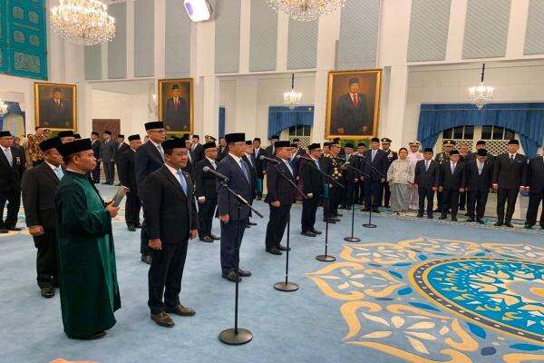 Daftar Lengkap Menteri, Kapolri, hingga Wamen yang Dilantik Prabowo Daftar Lengkap Menteri, Kapolri, hingga Wamen yang Dilantik Prabowo