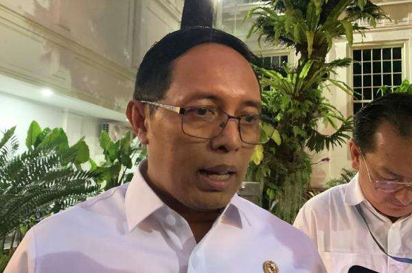 Hasan Nasbi soal Makalah MBG Nobel Perdamaian Catut Prabowo: Bukan dari Pemerintah Hasan Nasbi soal Makalah MBG Nobel Perdamaian Catut Prabowo: Bukan dari Pemerintah