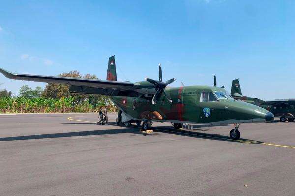 5 Pesawat TNI AU Terbang ke Kalimantan, Perkuat Penanganan Karhutla 5 Pesawat TNI AU Terbang ke Kalimantan, Perkuat Penanganan Karhutla