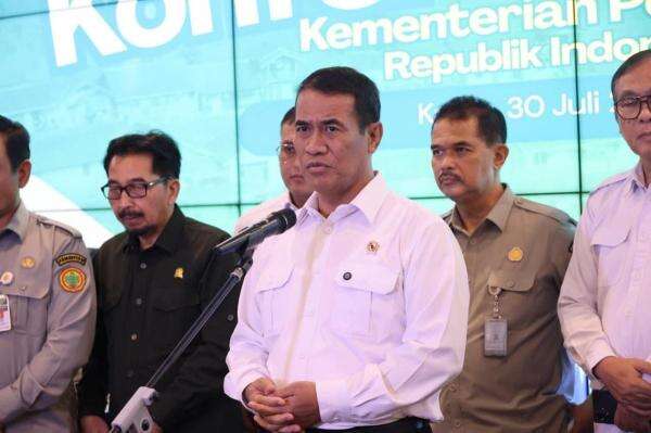 Ini Penjelasan Mentan soal Penggilingan Beras Untung Rp2 Triliun Ini Penjelasan Mentan soal Penggilingan Beras Untung Rp2 Triliun