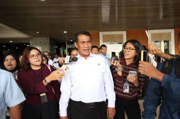 Mentan Amran: Beras Fortifikasi yang Terbukti Melanggar Tak Boleh Beredar Mentan Amran: Beras Fortifikasi yang Terbukti Melanggar Tak Boleh Beredar