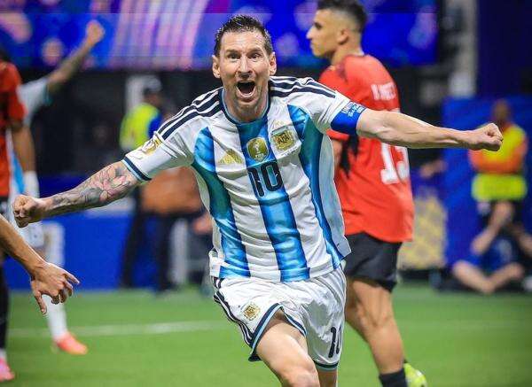Lionel Messi Pensiun, Pemain Jebolan Real Madrid Ini Siap Jadi Penerus Nomor 10 di Timnas Argentina Lionel Messi Pensiun, Pemain Jebolan Real Madrid Ini Siap Jadi Penerus Nomor 10 di Timnas Argentina