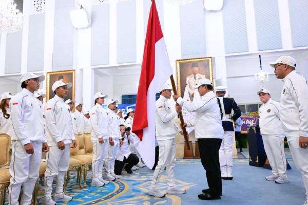 Momen Prabowo Lepas Kontingen RI ke Asian Games 2026, 432 Atlet Siap Bertanding Momen Prabowo Lepas Kontingen RI ke Asian Games 2026, 432 Atlet Siap Bertanding