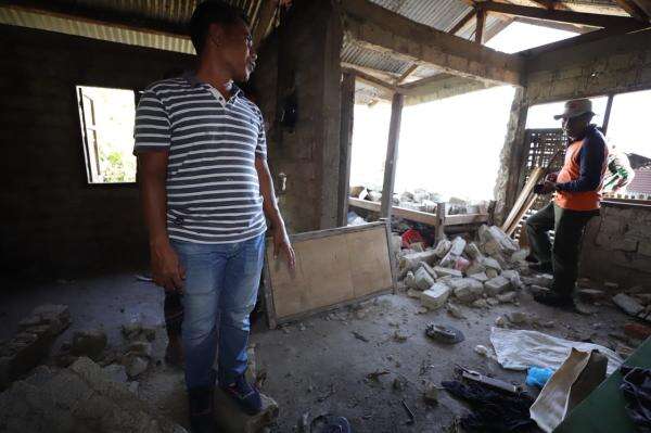 Warga yang Rumahnya Rusak Akibat Gempa NTT Bakal Dapat Bantuan dari Pemerintah Warga yang Rumahnya Rusak Akibat Gempa NTT Bakal Dapat Bantuan dari Pemerintah