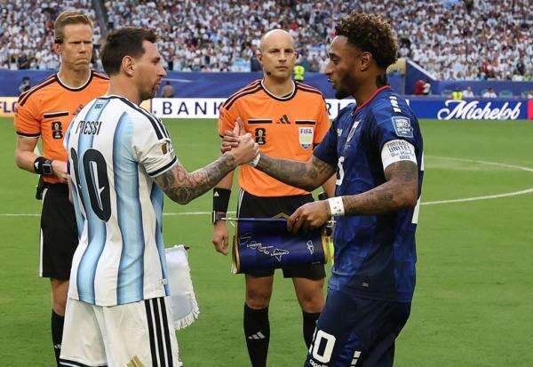 Kontroversi Kemenangan Argentina atas Cape Verde di 32 Besar Piala Dunia 2026, Wasit Dituduh Abaikan Aturan FIFA! Kontroversi Kemenangan Argentina atas Cape Verde di 32 Besar Piala Dunia 2026, Wasit Dituduh Abaikan Aturan FIFA!