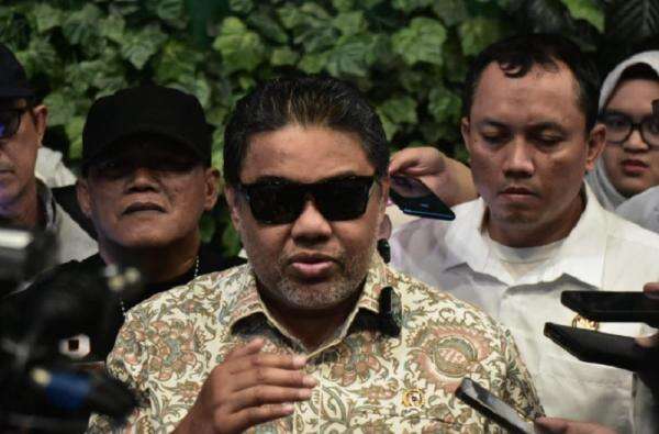 Bertemu Menaker Yassierli, Said Iqbal Sebut Revisi Aturan Outsourcing Rampung Bulan Ini Bertemu Menaker Yassierli, Said Iqbal Sebut Revisi Aturan Outsourcing Rampung Bulan Ini