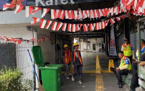 Penumpang Lansia Keluhkan Penutupan Stasiun Karet, Usul Layanan Penghubung ke BNI City Penumpang Lansia Keluhkan Penutupan Stasiun Karet, Usul Layanan Penghubung ke BNI City