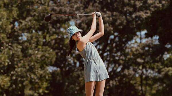 Heboh Atlet Golf Diculik, Jesslyn Wijaya Ternyata Pergi ke Malaysia dan Thailand Bersama Keluarga Heboh Atlet Golf Diculik, Jesslyn Wijaya Ternyata Pergi ke Malaysia dan Thailand Bersama Keluarga