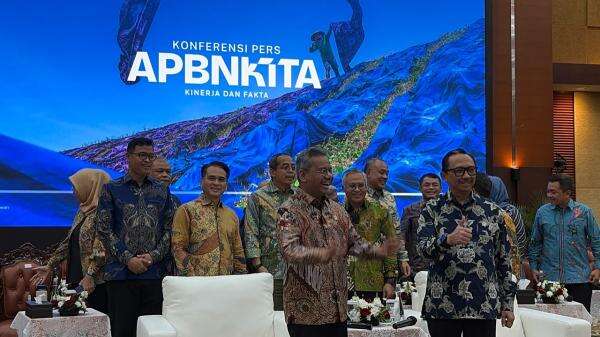 Penerimaan Pajak Tembus Rp1.409 Triliun, Suahasil: Aktivitas Ekonomi Tumbuh Penerimaan Pajak Tembus Rp1.409 Triliun, Suahasil: Aktivitas Ekonomi Tumbuh