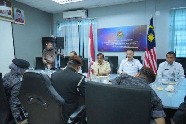 Menteri Imipas: Indonesia dan Malaysia Perkuat Sinergi Lindungi PMI Menteri Imipas: Indonesia dan Malaysia Perkuat Sinergi Lindungi PMI