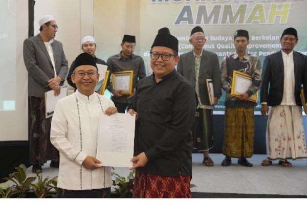 Majelis Masyayikh Serahkan Dokumen Mutu ke 92 Pesantren, Perkuat Akuntabilitas Pendidikan Majelis Masyayikh Serahkan Dokumen Mutu ke 92 Pesantren, Perkuat Akuntabilitas Pendidikan