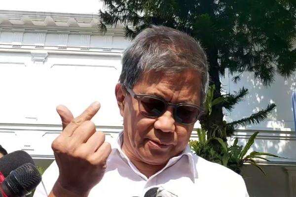 Berapa Nilai 2 Tahun Prabowo-Gibran? Rocky Gerung Jawab Pakai Love Sign Berapa Nilai 2 Tahun Prabowo-Gibran? Rocky Gerung Jawab Pakai Love Sign
