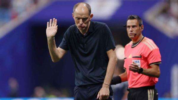 Publik Inggris Terbelah, Tuchel Tolak Mundur Publik Inggris Terbelah, Tuchel Tolak Mundur