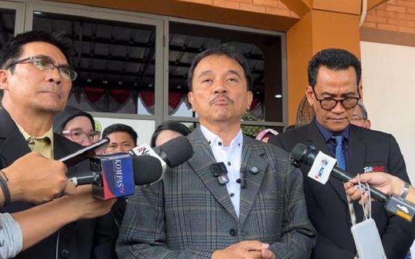 Roy Suryo Siap Hadapi Praperadilan Jilid V, Sidang Perdana 31 Agustus Roy Suryo Siap Hadapi Praperadilan Jilid V, Sidang Perdana 31 Agustus