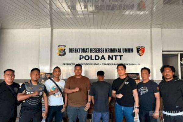 Calon Penumpang Gagal Berangkat, Pria di Kupang Ditangkap Jual Tiket Kapal Pelni Palsu Calon Penumpang Gagal Berangkat, Pria di Kupang Ditangkap Jual Tiket Kapal Pelni Palsu
