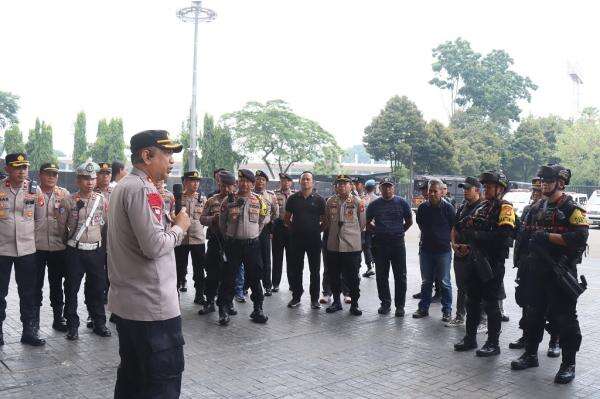 Polda Metro Jaya Kerahkan 1.263 Personel Amankan Doa Kebangsaan di Monas Hari Ini Polda Metro Jaya Kerahkan 1.263 Personel Amankan Doa Kebangsaan di Monas Hari Ini