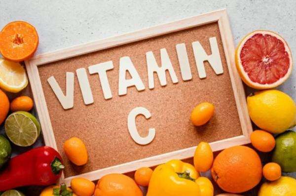 Benarkah Konsumsi Vitamin C Setiap Hari Bisa Sebabkan Batu Ginjal? Ini Penjelasan Dokter Benarkah Konsumsi Vitamin C Setiap Hari Bisa Sebabkan Batu Ginjal? Ini Penjelasan Dokter