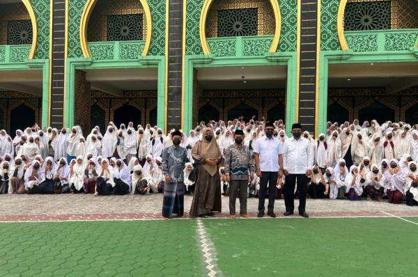 Cak Imin Hadirkan Rumah Bebas Asap di Pekanbaru Jelang Hari Santri 2026 Cak Imin Hadirkan Rumah Bebas Asap di Pekanbaru Jelang Hari Santri 2026