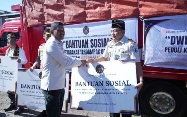 Kemenimipas Salurkan Bantuan 20 Ton Beras ke Korban Gempa Flores di Ruteng Kemenimipas Salurkan Bantuan 20 Ton Beras ke Korban Gempa Flores di Ruteng