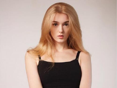 Kisah Alisa Manyonok, Atlet Voli Supercantik yang Wajahnya Mirip Barbie Kisah Alisa Manyonok, Atlet Voli Supercantik yang Wajahnya Mirip Barbie