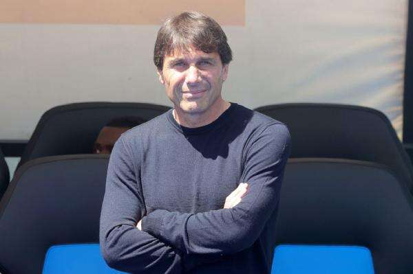 MU Mulai Lirik Antonio Conte untuk Gantikan Michael Carrick MU Mulai Lirik Antonio Conte untuk Gantikan Michael Carrick