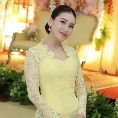 Tren Warna dan Model Kebaya 2026, Tampil Elegan dengan Sentuhan Modern Tren Warna dan Model Kebaya 2026, Tampil Elegan dengan Sentuhan Modern