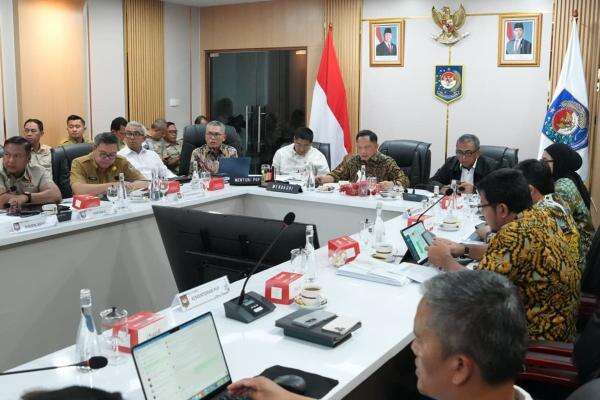 Anggaran Rehab-Rekon Mulai Didistribusikan, Tito Minta K/L Informasikan Rencana Program pada Kepala Daerah Anggaran Rehab-Rekon Mulai Didistribusikan, Tito Minta K/L Informasikan Rencana Program pada Kepala Daerah