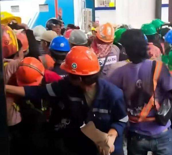 Petugas Satpol PP Dipukul Helm di Bulungan, Pramono Tolak Penyelesaian Kekeluargaan Petugas Satpol PP Dipukul Helm di Bulungan, Pramono Tolak Penyelesaian Kekeluargaan
