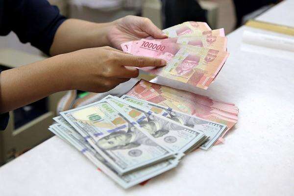 Rupiah Ditutup Melemah 3 Hari Berturut-turut, Ini Penyebabnya Rupiah Ditutup Melemah 3 Hari Berturut-turut, Ini Penyebabnya