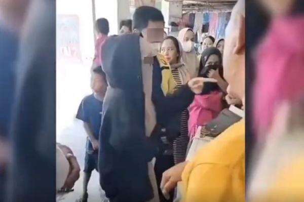 Viral Pasutri Ditangkap Jual Emas Imitasi di Gowa, Modus Pakai Nota Pembelian Palsu Viral Pasutri Ditangkap Jual Emas Imitasi di Gowa, Modus Pakai Nota Pembelian Palsu