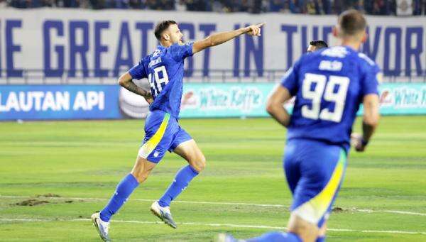 Jelang Persija Jakarta vs Persib Bandung, Patricio Matricardi Ungkap Peran Bobotoh Jelang Persija Jakarta vs Persib Bandung, Patricio Matricardi Ungkap Peran Bobotoh