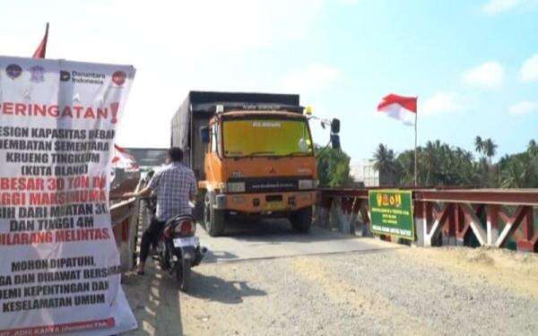 Truk ODOL Dilarang Melintas di Jembatan Bailey yang Dibangun Pascabencana Sumatera Truk ODOL Dilarang Melintas di Jembatan Bailey yang Dibangun Pascabencana Sumatera