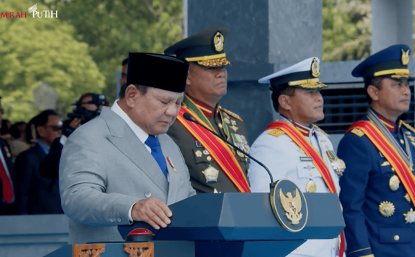 Prabowo Beri Tanda Kehormatan ke Tokoh-tokoh TNI, Ini Daftarnya Prabowo Beri Tanda Kehormatan ke Tokoh-tokoh TNI, Ini Daftarnya