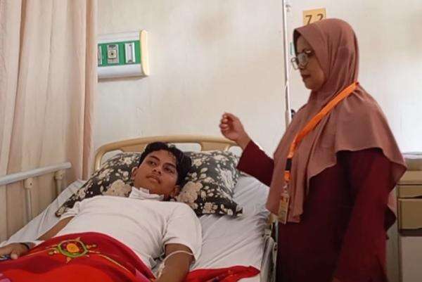Ngilu! Leher Pelajar SMA Terjerat Kabel Semrawut, Begini Kronologi Lengkapnya Ngilu! Leher Pelajar SMA Terjerat Kabel Semrawut, Begini Kronologi Lengkapnya