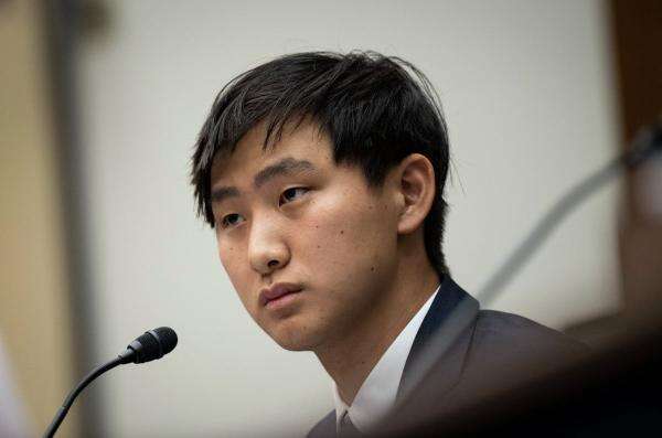 Siapa Alexandr Wang? Miliarder Termuda di Dunia yang Mendorong Remaja untuk Habiskan Waktunya Mempelajari Vibe-coding Siapa Alexandr Wang? Miliarder Termuda di Dunia yang Mendorong Remaja untuk Habiskan Waktunya Mempelajari Vibe-coding