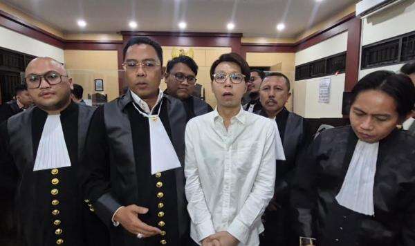 Berat Badan Turun Drastis, Begini Kondisi Richard Lee Sekarang Berat Badan Turun Drastis, Begini Kondisi Richard Lee Sekarang