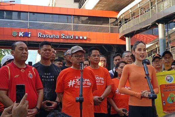 Cinta Laura Dukung Kegiatan CFD Jadi Ajang Gen Z dan Gen Alpha Bersosialisasi Cinta Laura Dukung Kegiatan CFD Jadi Ajang Gen Z dan Gen Alpha Bersosialisasi